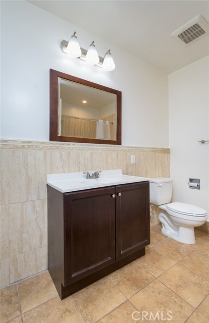 Detail Gallery Image 30 of 58 For 2111 N Verdugo, Glendale,  CA 91208 - 2 Beds | 2 Baths