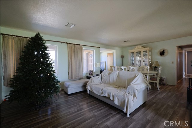 Detail Gallery Image 16 of 23 For 7540 W Avenue a, Lancaster,  CA 93536 - 3 Beds | 2 Baths