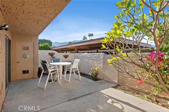 Detail Gallery Image 29 of 33 For 5798 Los Coyotes, Palm Springs,  CA 92264 - 2 Beds | 2 Baths