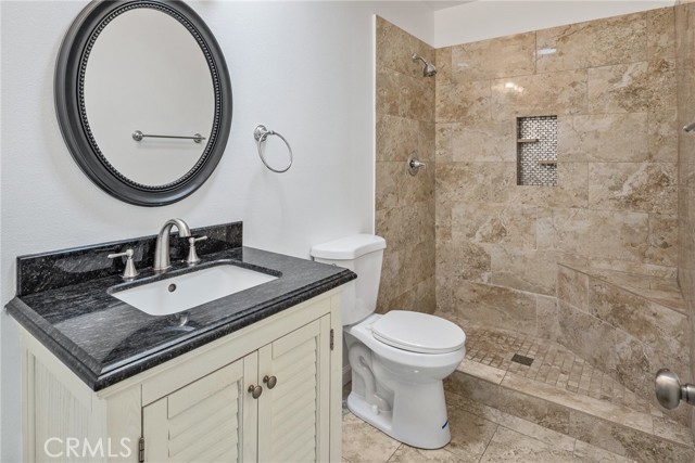 Detail Gallery Image 12 of 25 For 3656 Bartlett Ave, Oceanside,  CA 92057 - 2 Beds | 2 Baths