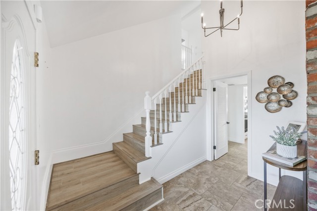 23928 Sunset Crossing Road, Diamond Bar CA: https://media.crmls.org/medias/c12dd1ab-90a2-448e-b38c-a695d8e74f2b.jpg