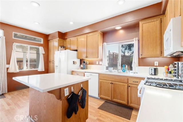 Detail Gallery Image 24 of 63 For 879 Glider Pl, San Jacinto,  CA 92582 - 5 Beds | 3 Baths