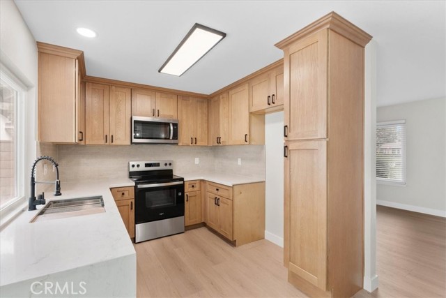 Detail Gallery Image 10 of 35 For 2171 S Magnolia Ave, Ontario,  CA 91762 - 3 Beds | 2 Baths