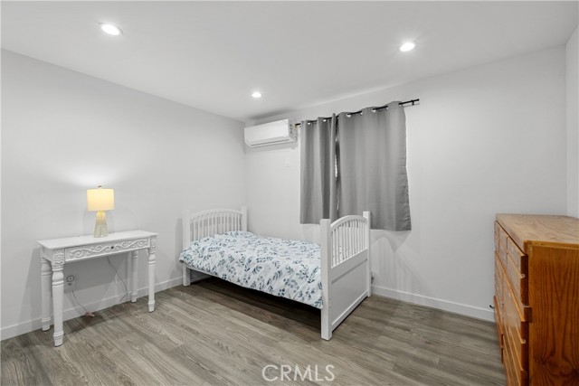 Detail Gallery Image 16 of 44 For 9600 Amboy Ave, Pacoima,  CA 91331 - 7 Beds | 6 Baths