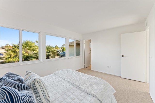 MLS #OC25265384 image #21