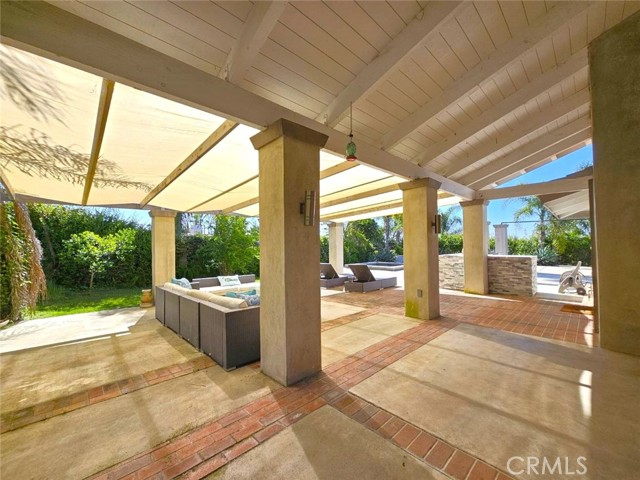 940 N Silent Ranch Drive, Glendora CA: https://media.crmls.org/medias/c130d36e-c7de-4a2f-b051-87e21b92b5c4.jpg