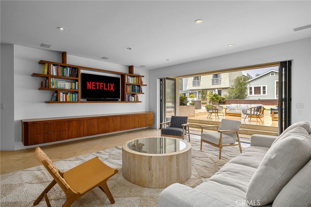 404 9th Street