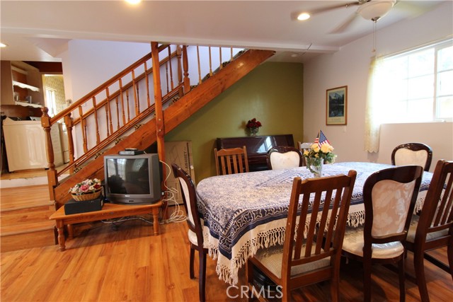 20512 Berendo Avenue, Torrance CA: https://media.crmls.org/medias/c131a252-c073-4220-b759-b43b30da90a1.jpg