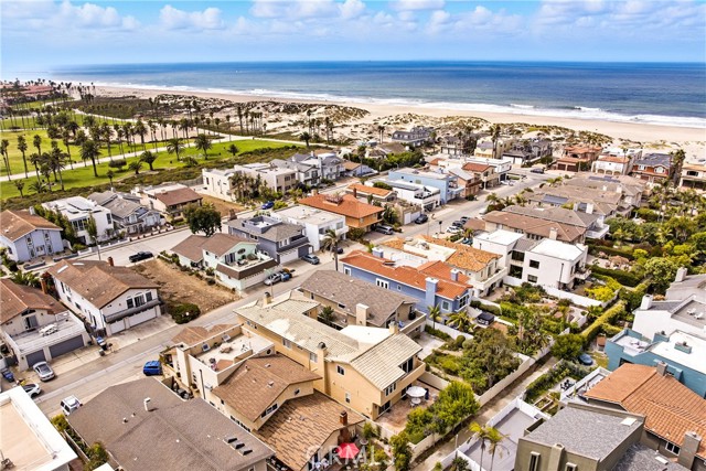 4931 Shoreline Way, Oxnard CA: https://media.crmls.org/medias/c131edc3-56cb-40a8-b28c-0f30e9369f88.jpg