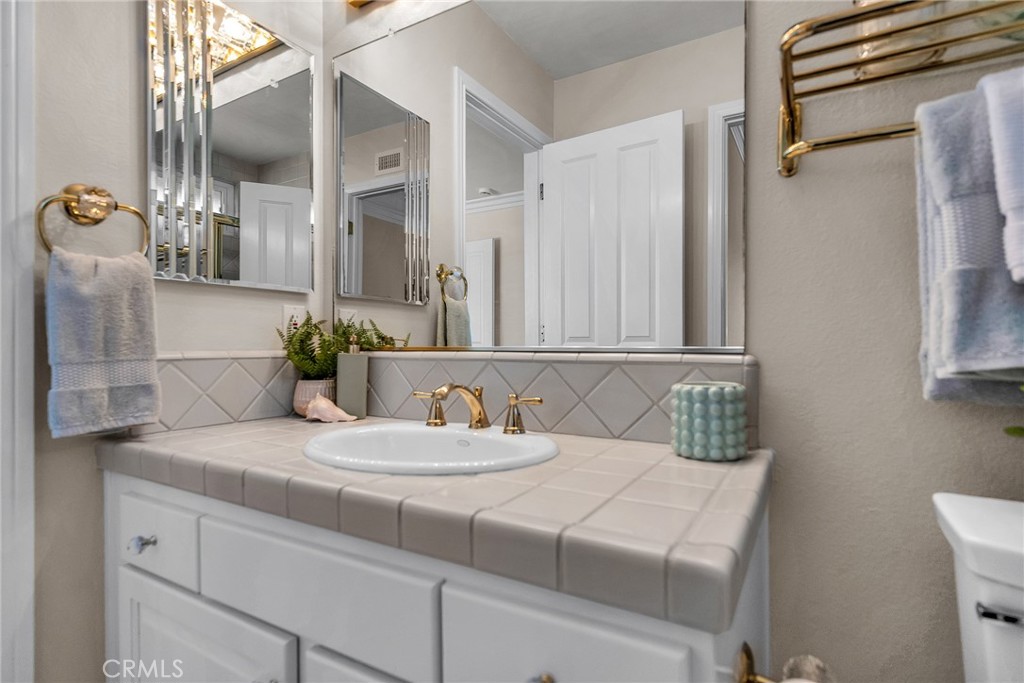 24. 4032 Rousseau Ln Palos Verdes Peninsula, CA 90274