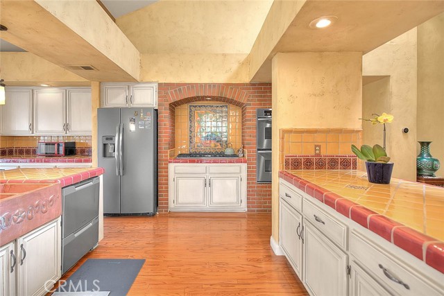 Detail Gallery Image 14 of 74 For 1873 Paseo La Paz, Pomona,  CA 91768 - 3 Beds | 2 Baths
