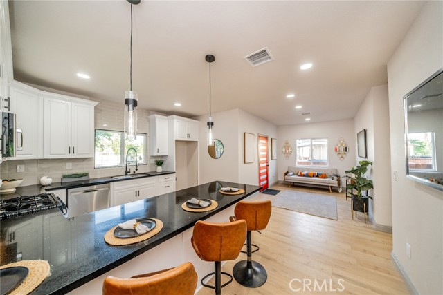 Detail Gallery Image 21 of 55 For 3017 Date St, Riverside,  CA 92507 - 4 Beds | 2 Baths