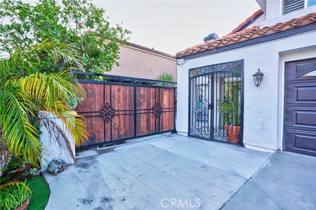 17 Westbrook Lane, Pomona CA: https://media.crmls.org/medias/c132b379-9339-4061-9bb5-b30bf6c857db.jpg