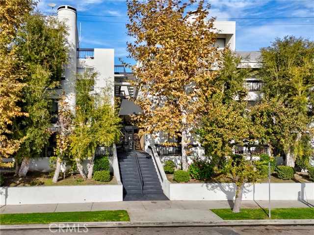 Detail Gallery Image 30 of 34 For 15335 Magnolia #216,  Sherman Oaks,  CA 91403 - 3 Beds | 2 Baths