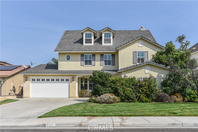 7226 Canopy Ln, Eastvale, CA 92880