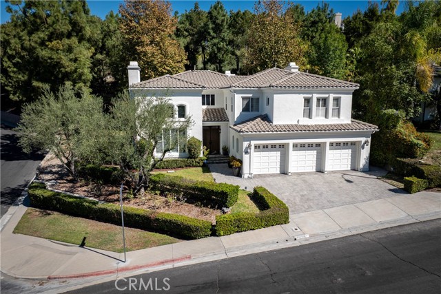24255 Hillhurst