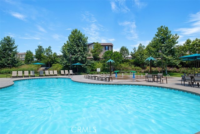 113 Spur St, Rancho Mission Viejo CA: https://media.crmls.org/medias/c1342856-f41d-4c85-8993-38f7f3138098.jpg