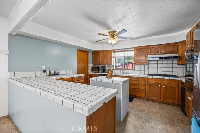 4111 Grant Trail, Frazier Park CA: https://media.crmls.org/medias/c1357ed4-f9cd-4fb4-8f11-92c9837f001c.jpg