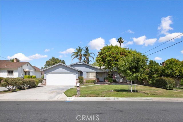1234 S 5th Avenue, Arcadia CA: https://media.crmls.org/medias/c135e898-3d57-4210-bda7-39fe34ef00d3.jpg