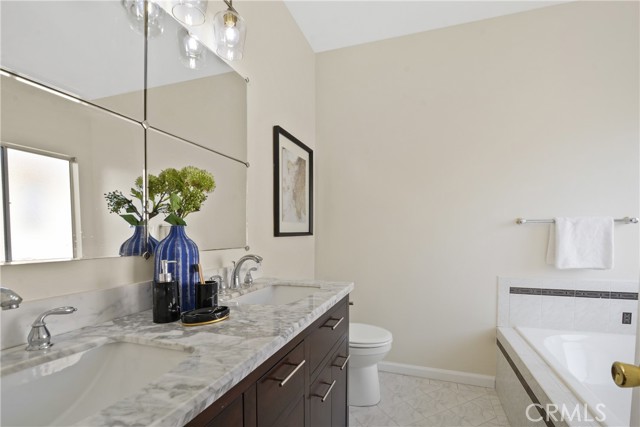 Detail Gallery Image 9 of 20 For 6326 Sultana Ave, Temple City,  CA 91775 - 4 Beds | 5/1 Baths