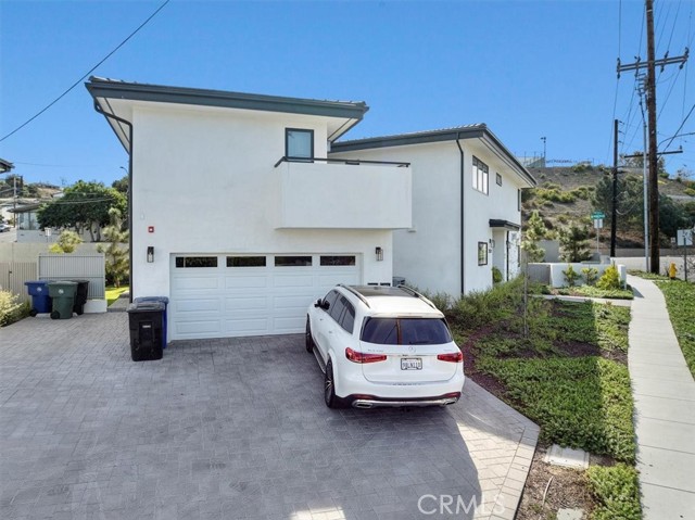 25628 Rolling Hills Way, Torrance CA: https://media.crmls.org/medias/c136d426-6ed1-4985-9ed1-7707beec60d5.jpg