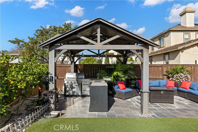 Detail Gallery Image 33 of 43 For 375 Myrtle, Ventura,  CA 93004 - 4 Beds | 3/1 Baths