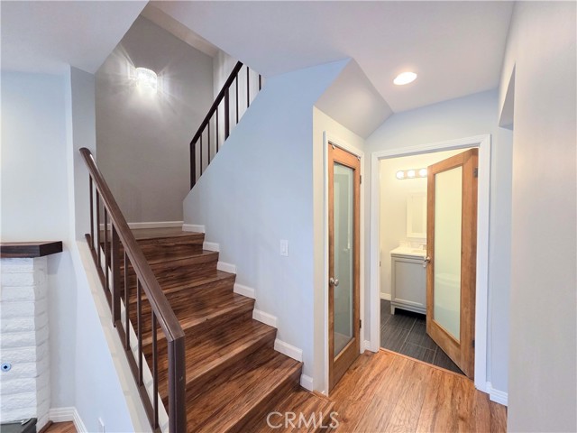 Detail Gallery Image 6 of 34 For 3701 Country Club Dr #3,  Long Beach,  CA 90807 - 2 Beds | 1/1 Baths