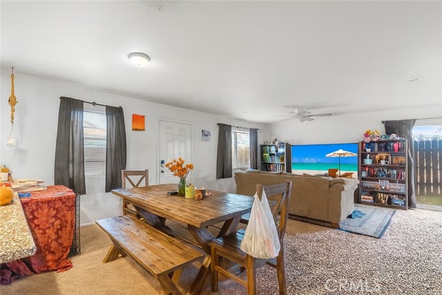 Detail Gallery Image 6 of 25 For 26142 Gravett Pl, Saugus,  CA 91350 - 4 Beds | 3 Baths