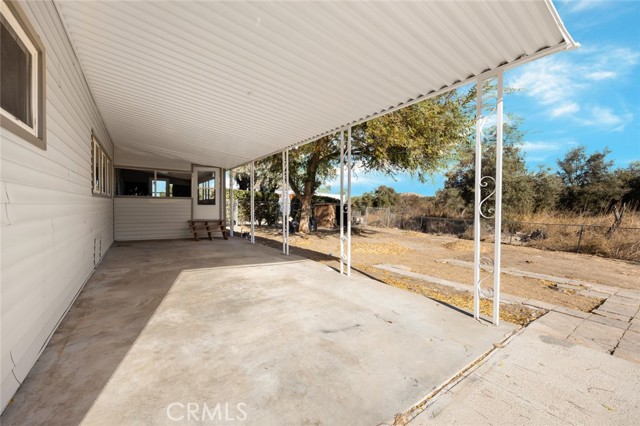 17221 Hidalgo Drive, Perris CA: https://media.crmls.org/medias/c1381a07-c5ce-4c31-a84f-afa4fcf90ab7.jpg