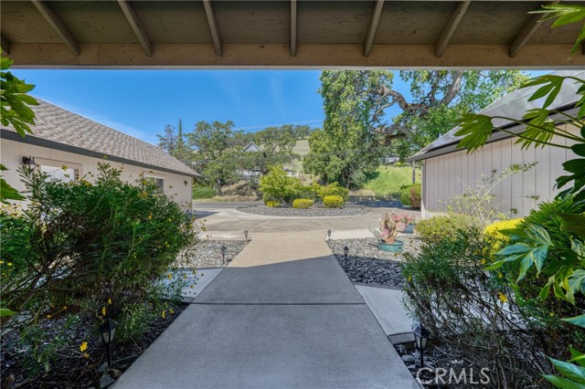 3790 Lakeshore Boulevard, Lakeport CA: https://media.crmls.org/medias/c1393b5f-635a-4b94-9685-a84e6b6e72d7.jpg
