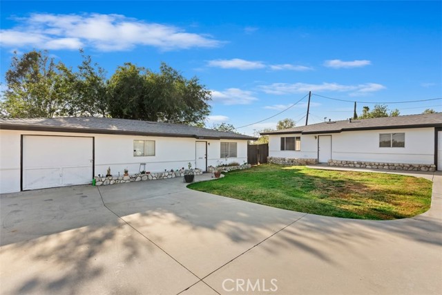 12777 Perris Boulevard, Moreno Valley CA: https://media.crmls.org/medias/c13968b8-6251-4aac-9e5a-4c83c3e3a852.jpg