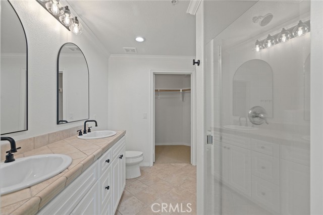3459 Watermarke Place, Irvine CA: https://media.crmls.org/medias/c139b720-504c-4cf3-935d-e95117c2b001.jpg