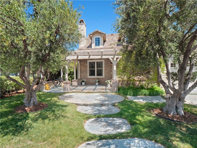 25679 Smoketree Lane, Valencia CA: https://media.crmls.org/medias/c13b15a0-53d8-4f08-bf9e-30228c7bd2ed.jpg