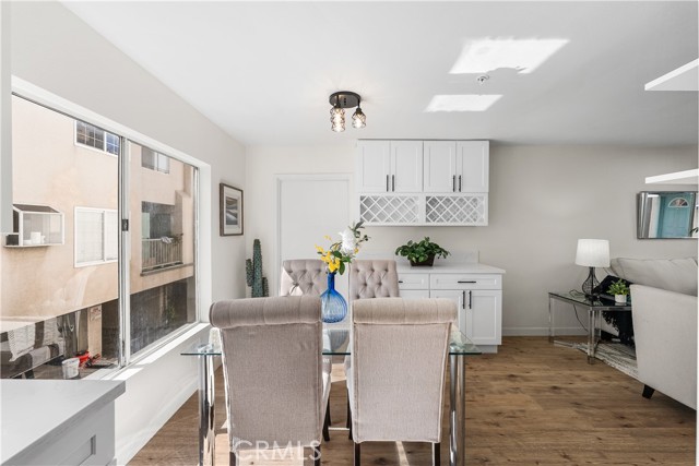 Detail Gallery Image 13 of 58 For 8800 Burnet Ave #15,  North Hills,  CA 91343 - 5 Beds | 3 Baths