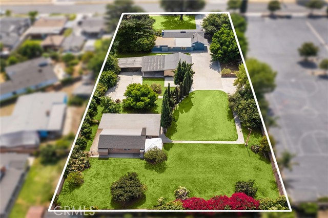 Detail Gallery Image 2 of 16 For 335 Willow Ave, La Puente,  CA 91746 - 5 Beds | 3 Baths