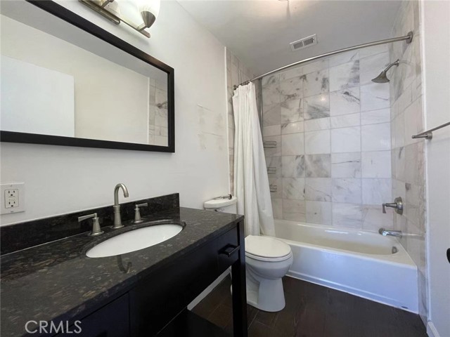 Detail Gallery Image 12 of 12 For 720 S Marengo Ave #4,  Pasadena,  CA 91106 - 3 Beds | 2/1 Baths