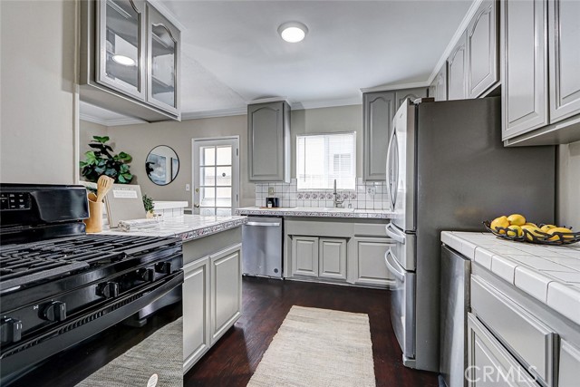 312 N Prospect Avenue, Redondo Beach CA: https://media.crmls.org/medias/c13cd68c-2808-45cb-a30f-b21bb043faff.jpg