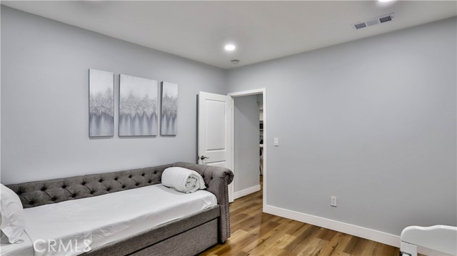408 S Flower Street, Santa Ana CA: https://media.crmls.org/medias/c13d1a4c-9090-4606-9913-6b93855267eb.jpg
