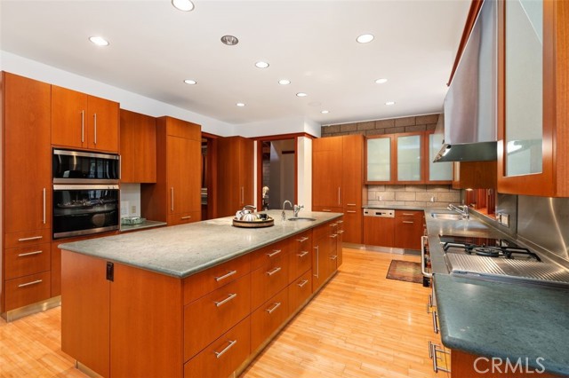 Detail Gallery Image 15 of 35 For 2540 Crow Foot Ln, Diamond Bar,  CA 91765 - 4 Beds | 5 Baths