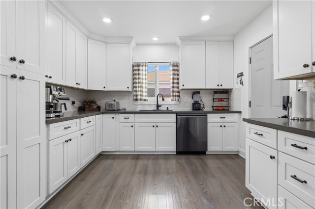 Detail Gallery Image 24 of 40 For 816 W 120th St, Los Angeles,  CA 90044 - 3 Beds | 1 Baths