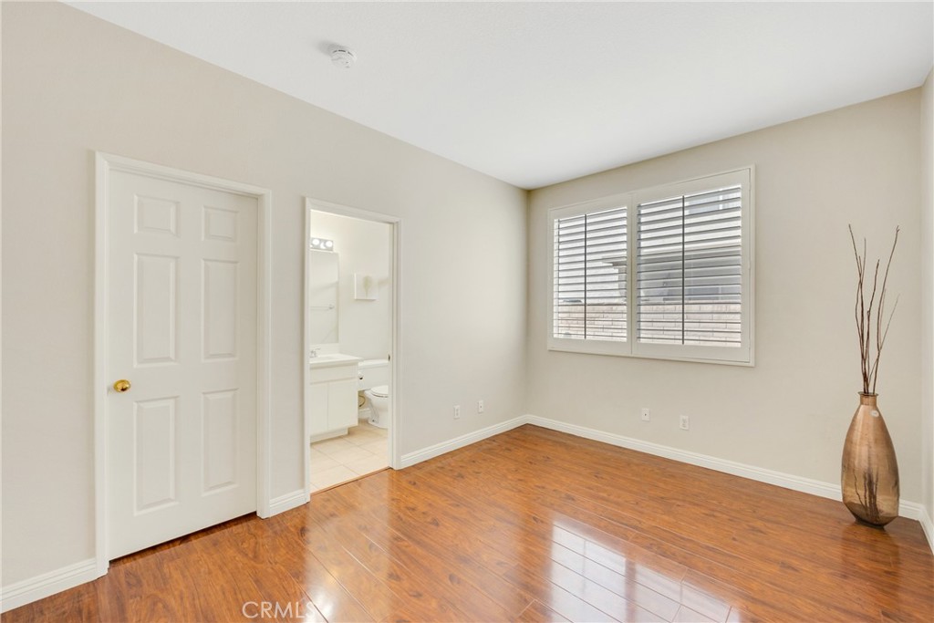 MLS #WS25153585 img 25