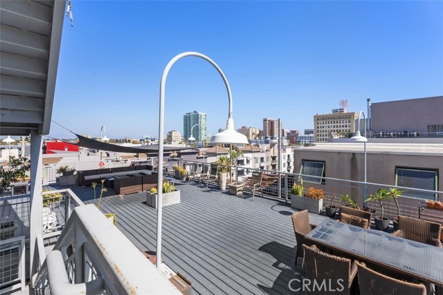 100 W 5th Street, Long Beach CA: https://media.crmls.org/medias/c13f7719-e484-4e13-a9cf-4e6ef5758f44.jpg
