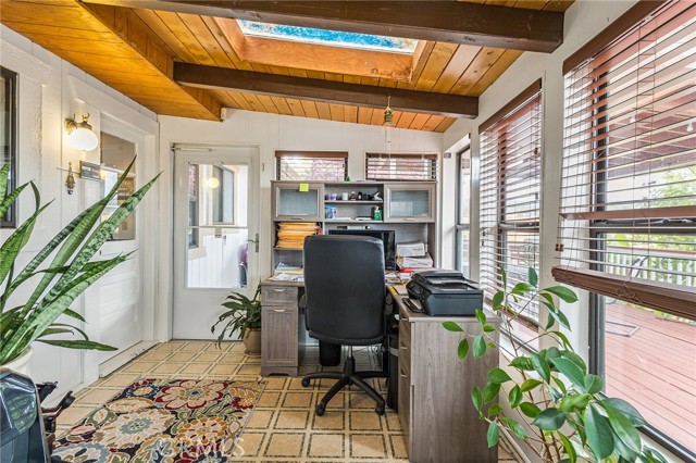 Sunroom/Office.