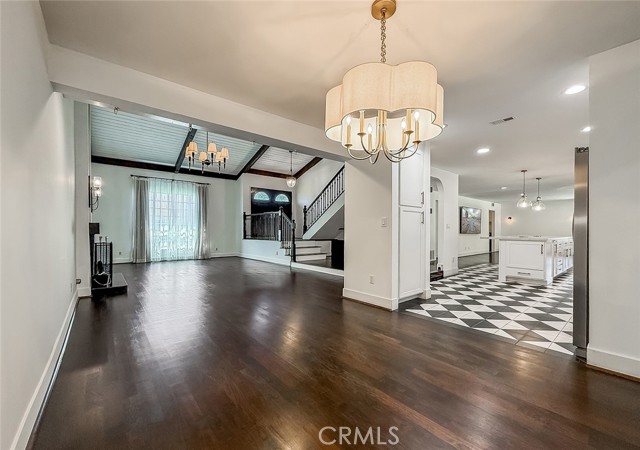 3301 Blue Ridge Court, Thousand Oaks CA: https://media.crmls.org/medias/c140d9f3-759b-4efb-87a3-b5178e60a09c.jpg
