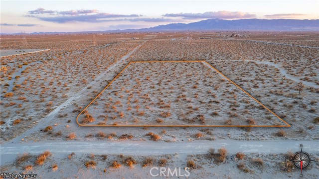 3 Sandstone Rd, Phelan CA: https://media.crmls.org/medias/c1413270-cafd-49d4-b718-25e78cfc6732.jpg