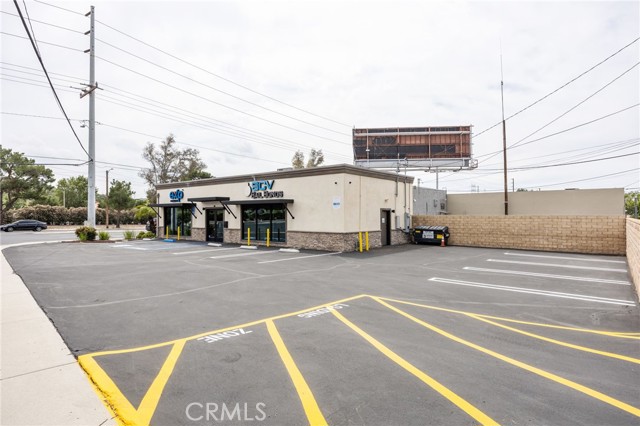  Commercial for Sale in Canyon Country, California