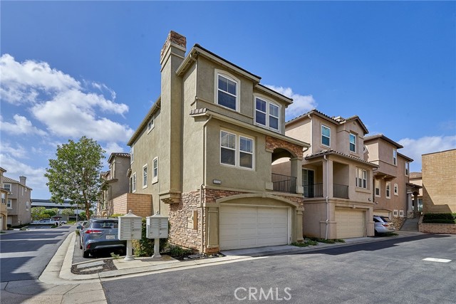 Detail Gallery Image 2 of 61 For 20520 Earl, Torrance,  CA 90503 - 3 Beds | 3 Baths