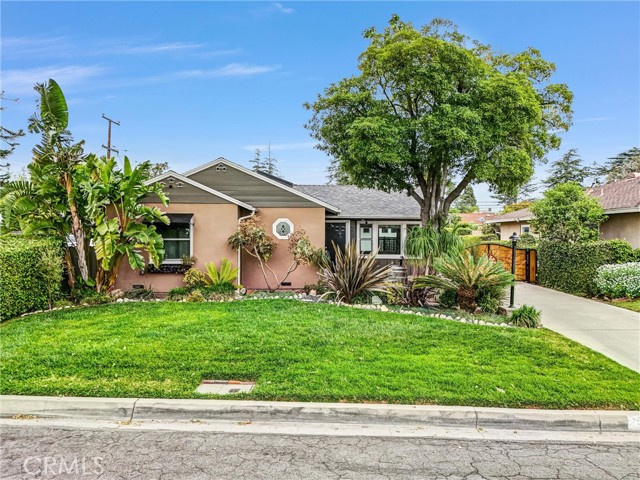 9827 Estrella Avenue, Temple City CA: https://media.crmls.org/medias/c142514e-ab2c-4d88-b45b-44cd5df4092f.jpg