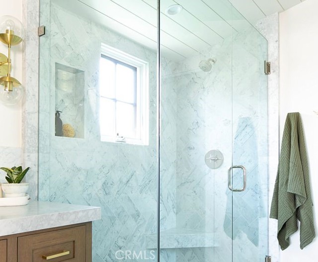 C142643c F40f 4c9f 8d6a C348d09ecde6