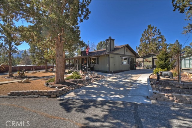 Detail Gallery Image 3 of 17 For 437 San Martin, Big Bear City,  CA 92314 - 2 Beds | 1 Baths